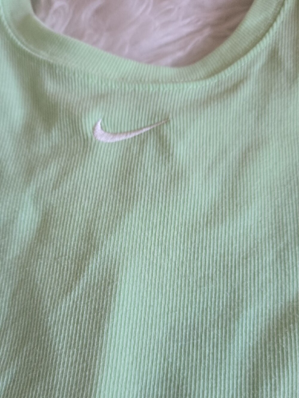 Nike Women's Mint Green Scoop Neck Ribbed Short Sleeve Tee - Picture 2 of 6